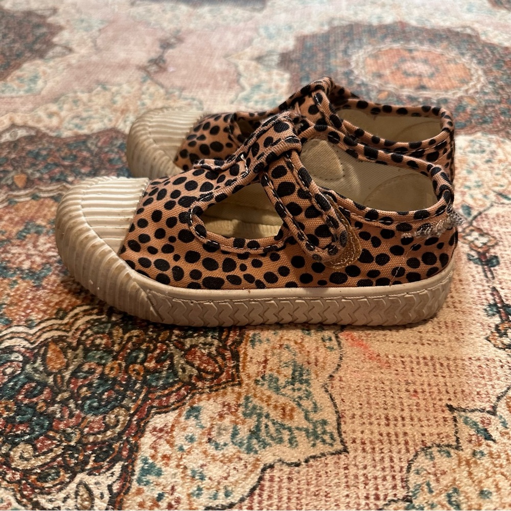 Toddler Cheetah Print Slip-Ons w/strap